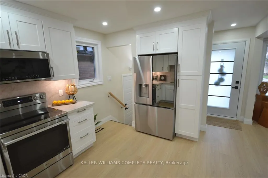 Photo 8 of 101 Reid Avenue N, Hamilton, McQuesten — HOMEH