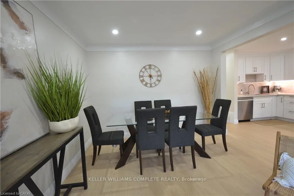 Photo 12 of 101 Reid Avenue N, Hamilton, McQuesten — HOMEH