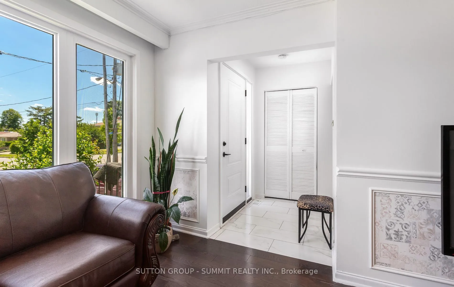 Photo 7 of 109 Elnathan Crescent, North York, Humber Summit — HOMEH