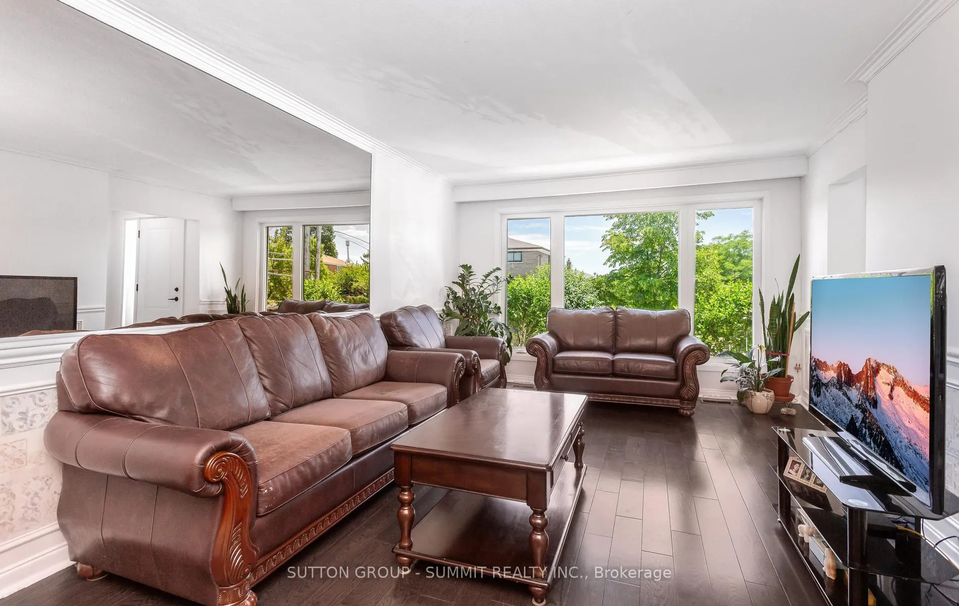 Photo 8 of 109 Elnathan Crescent, North York, Humber Summit — HOMEH