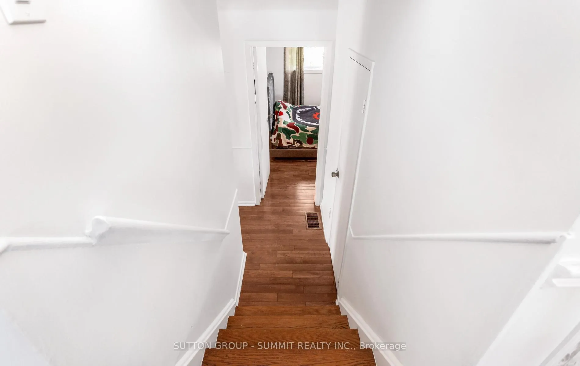 Photo 28 of 109 Elnathan Crescent, North York, Humber Summit — HOMEH