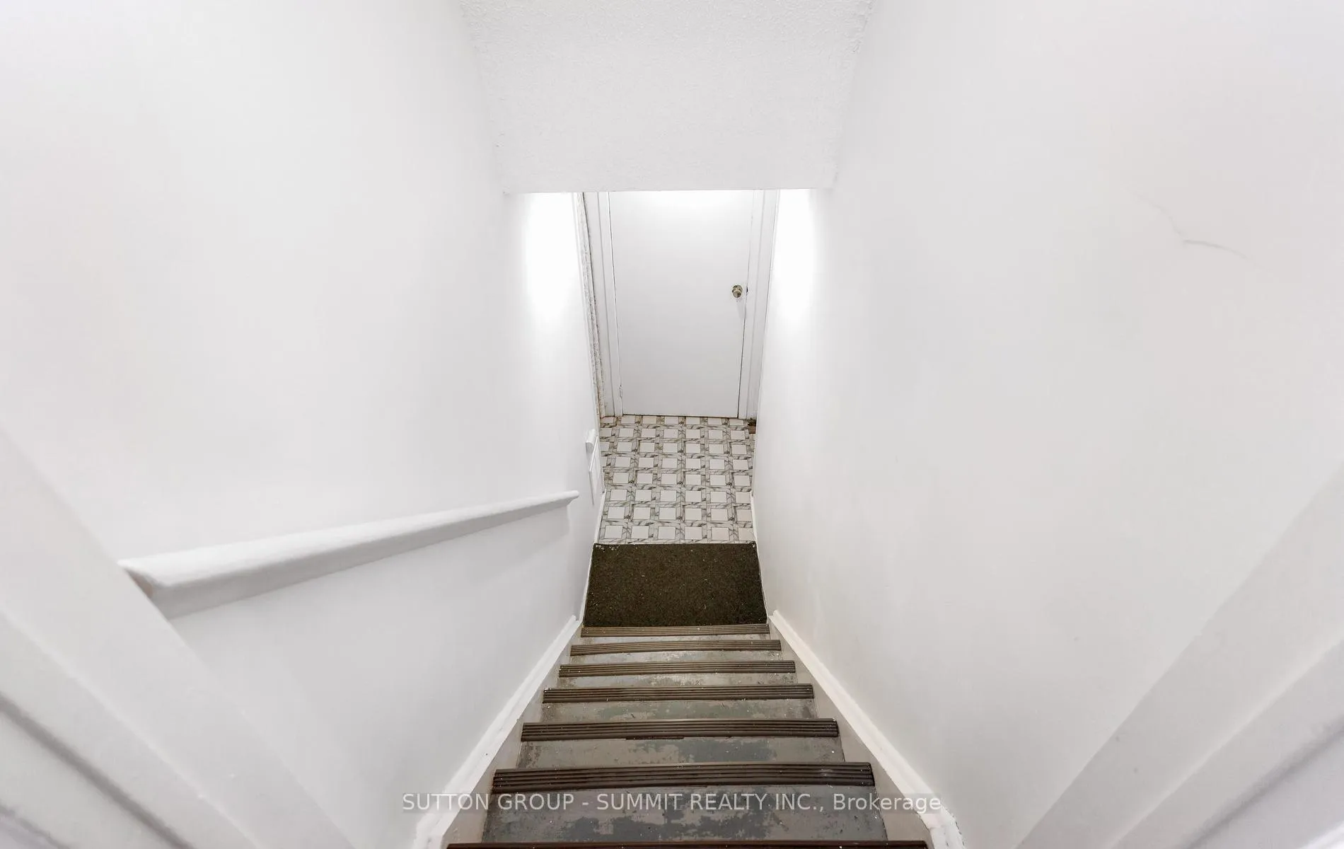 Photo 37 of 109 Elnathan Crescent, North York, Humber Summit — HOMEH