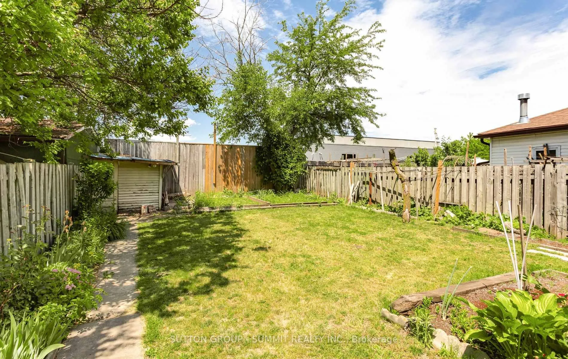 Photo 48 of 109 Elnathan Crescent, North York, Humber Summit — HOMEH