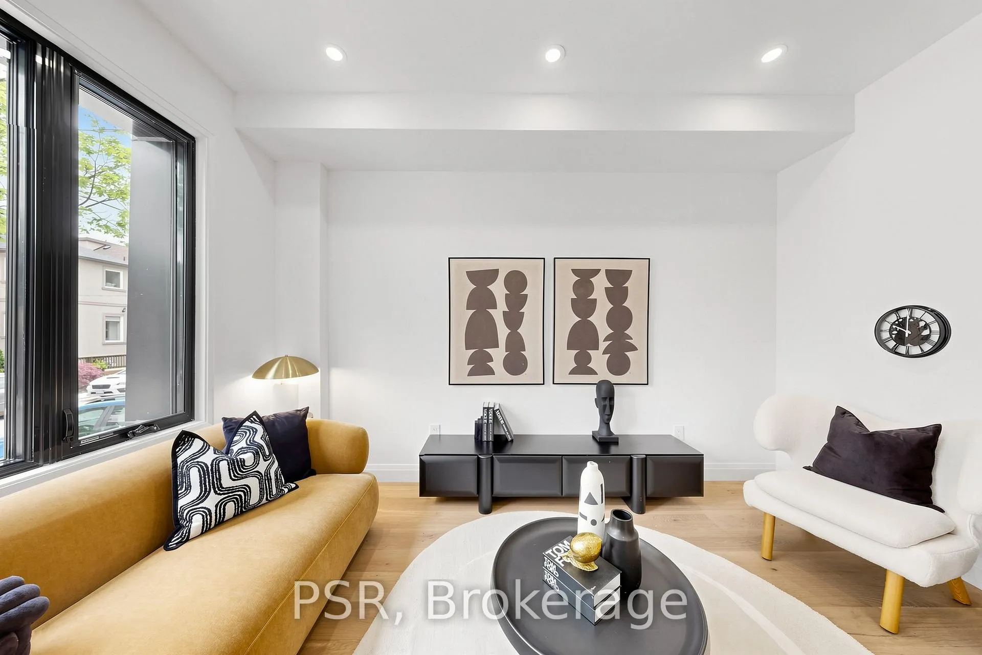 Photo 5 of 30 Winnifred Avenue, Toronto, South Riverdale — HOMEH