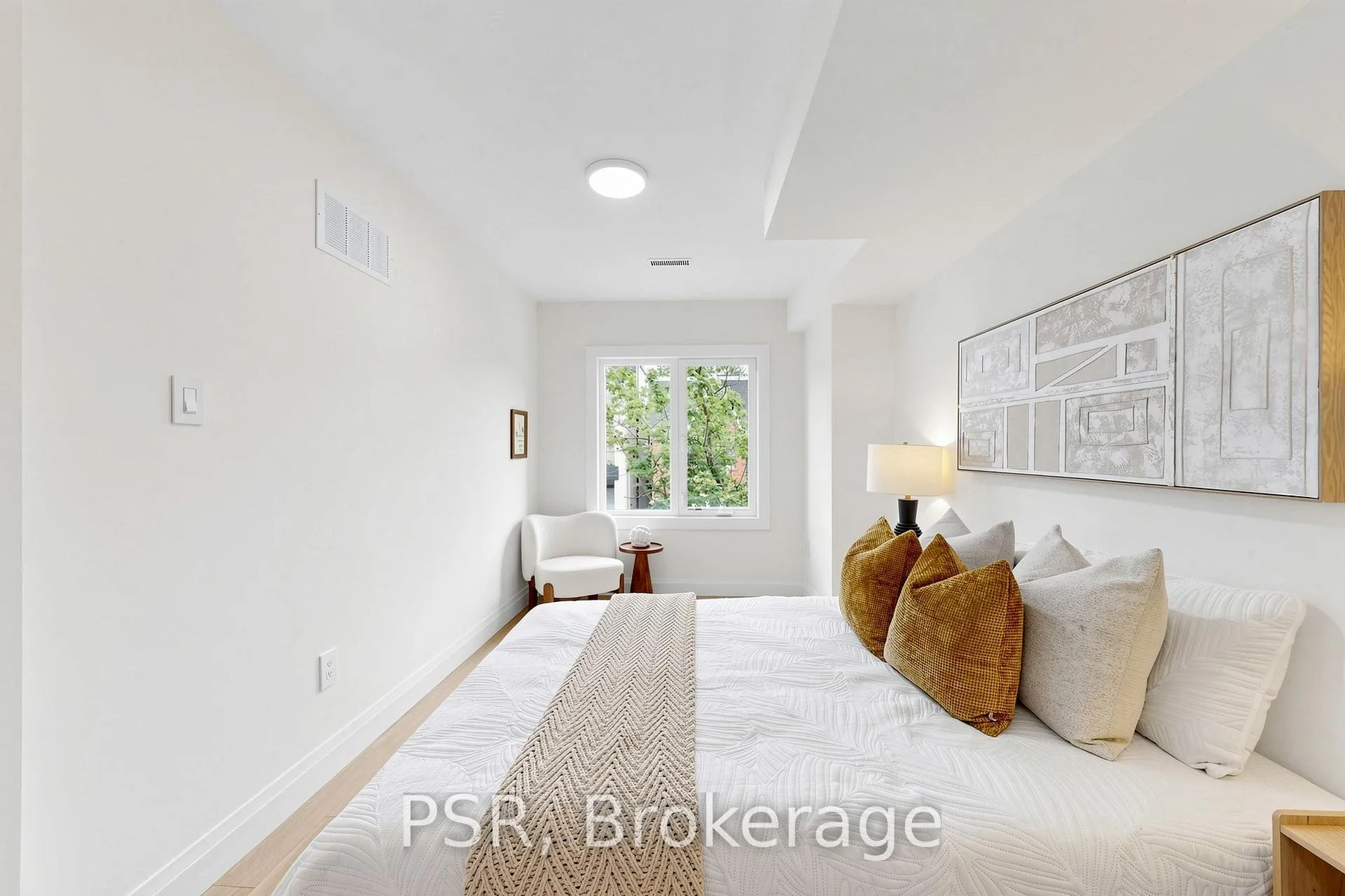 Photo 20 of 30 Winnifred Avenue, Toronto, South Riverdale — HOMEH