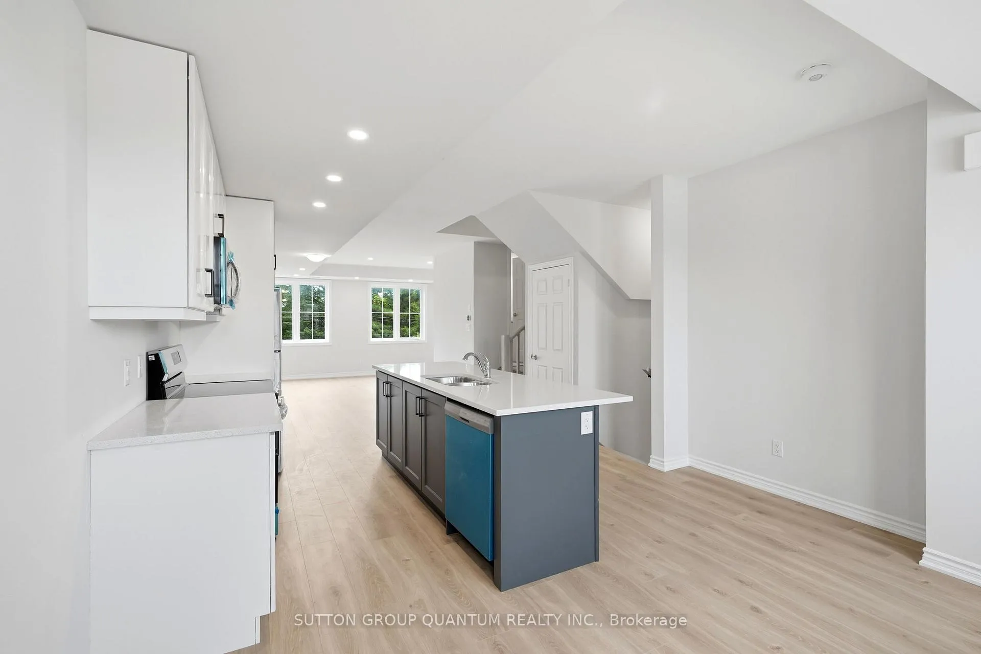 Photo 2 of Unit 70, 677 Park Road N, Brantford, Lynden Hills — HOMEH