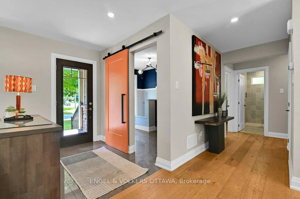 Photo 5 of 580 Thessaly Circle, Ottawa, Alta Vista/Faircrest Heights — HOMEH