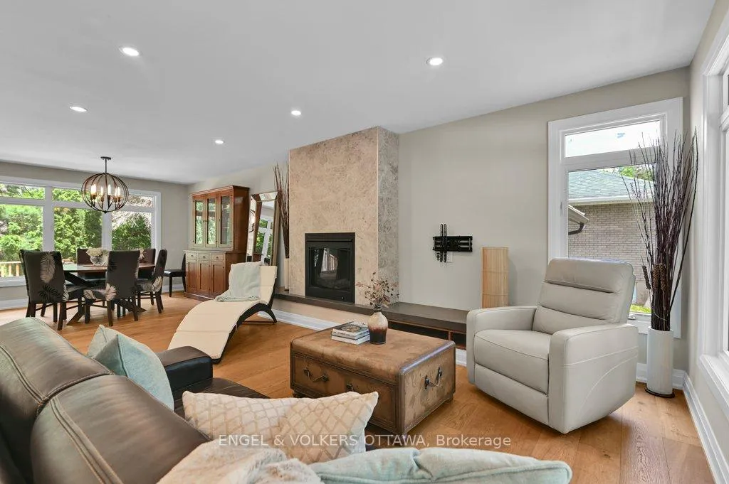 Photo 8 of 580 Thessaly Circle, Ottawa, Alta Vista/Faircrest Heights — HOMEH