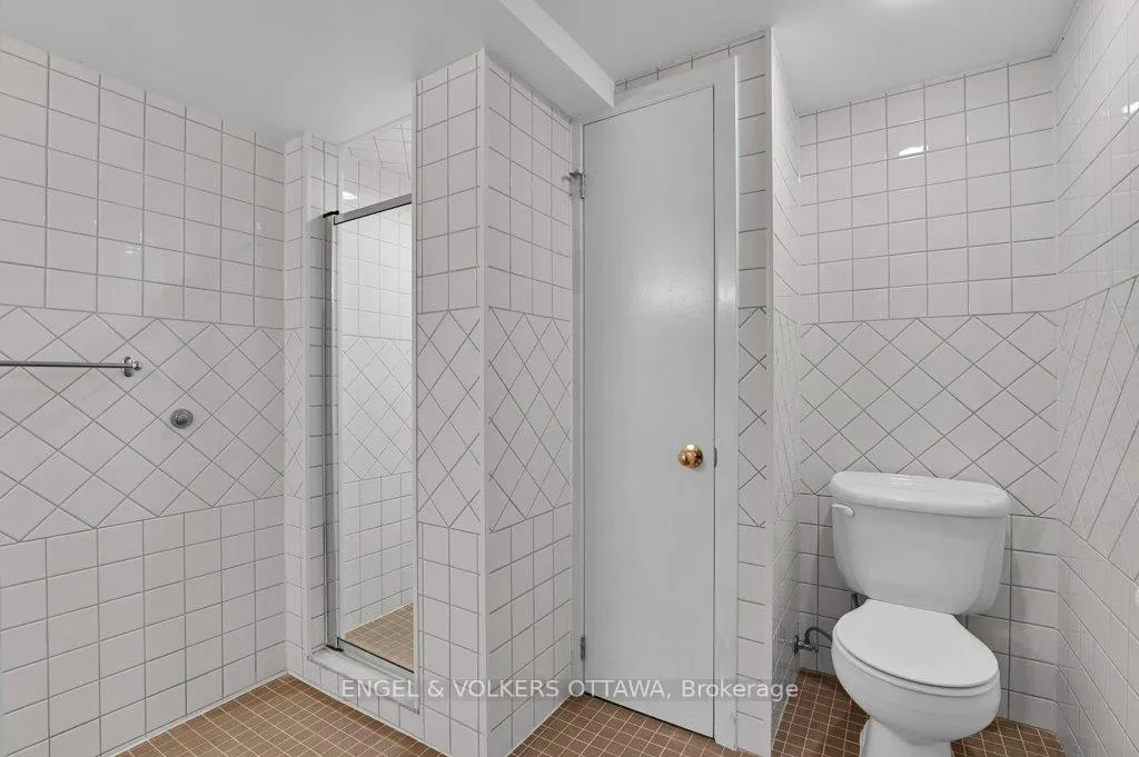 Photo 30 of 580 Thessaly Circle, Ottawa, Alta Vista/Faircrest Heights — HOMEH