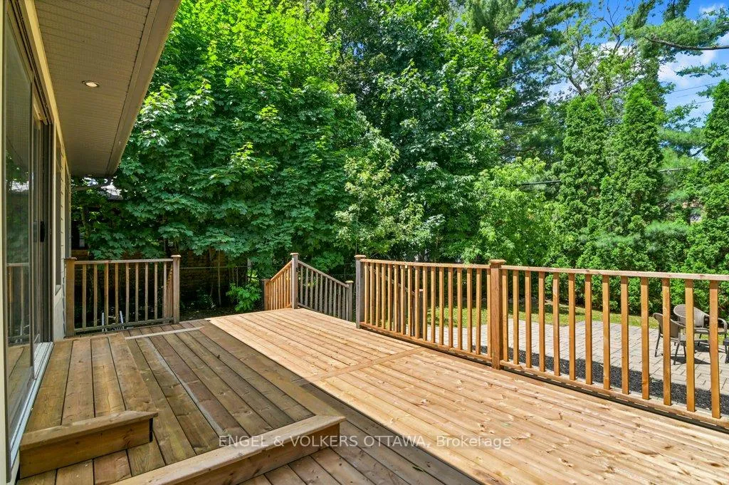 Photo 33 of 580 Thessaly Circle, Ottawa, Alta Vista/Faircrest Heights — HOMEH