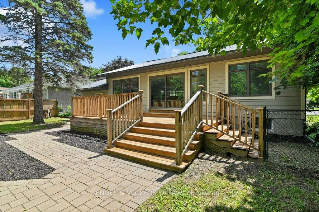 Photo 34 of 580 Thessaly Circle, Ottawa, Alta Vista/Faircrest Heights — HOMEH