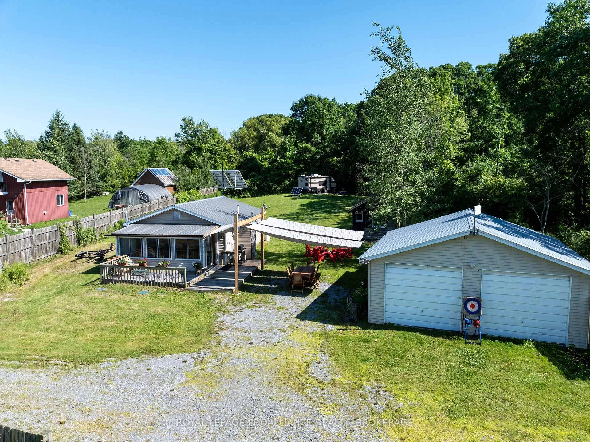 Photo 2 of Unit C, 356 Driscoll Road, Frontenac Islands, The Islands — HOMEH
