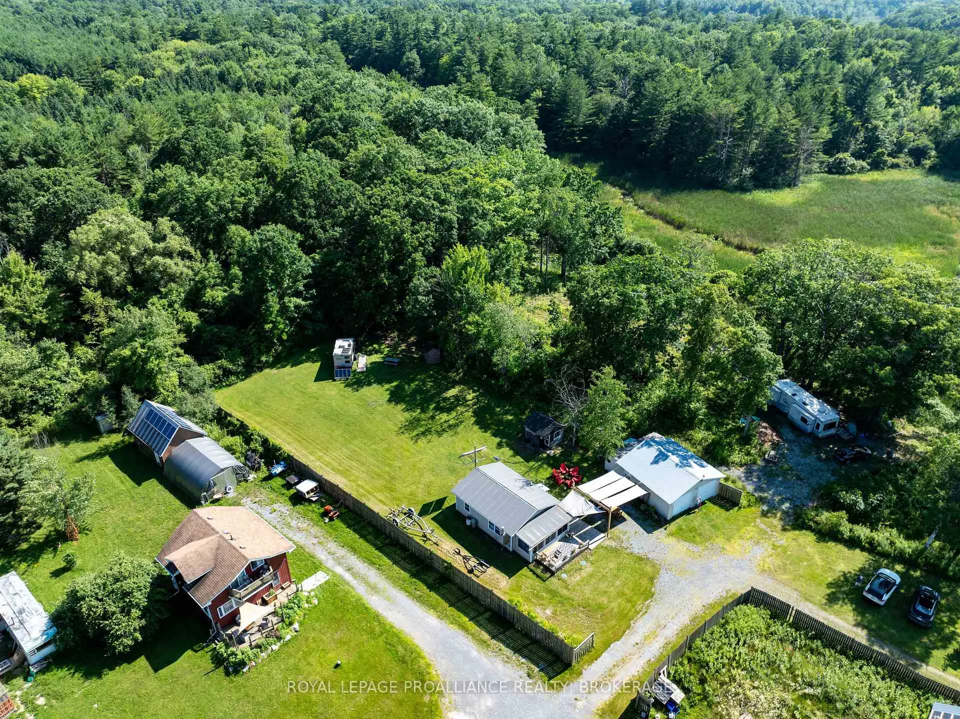 Photo 5 of Unit C, 356 Driscoll Road, Frontenac Islands, The Islands — HOMEH