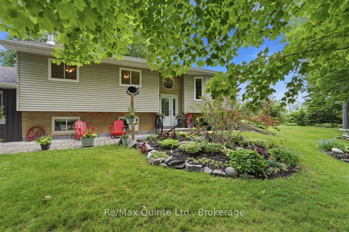 Photo 3 of 608 Harrington Road, Quinte West, Sidney Ward — HOMEH