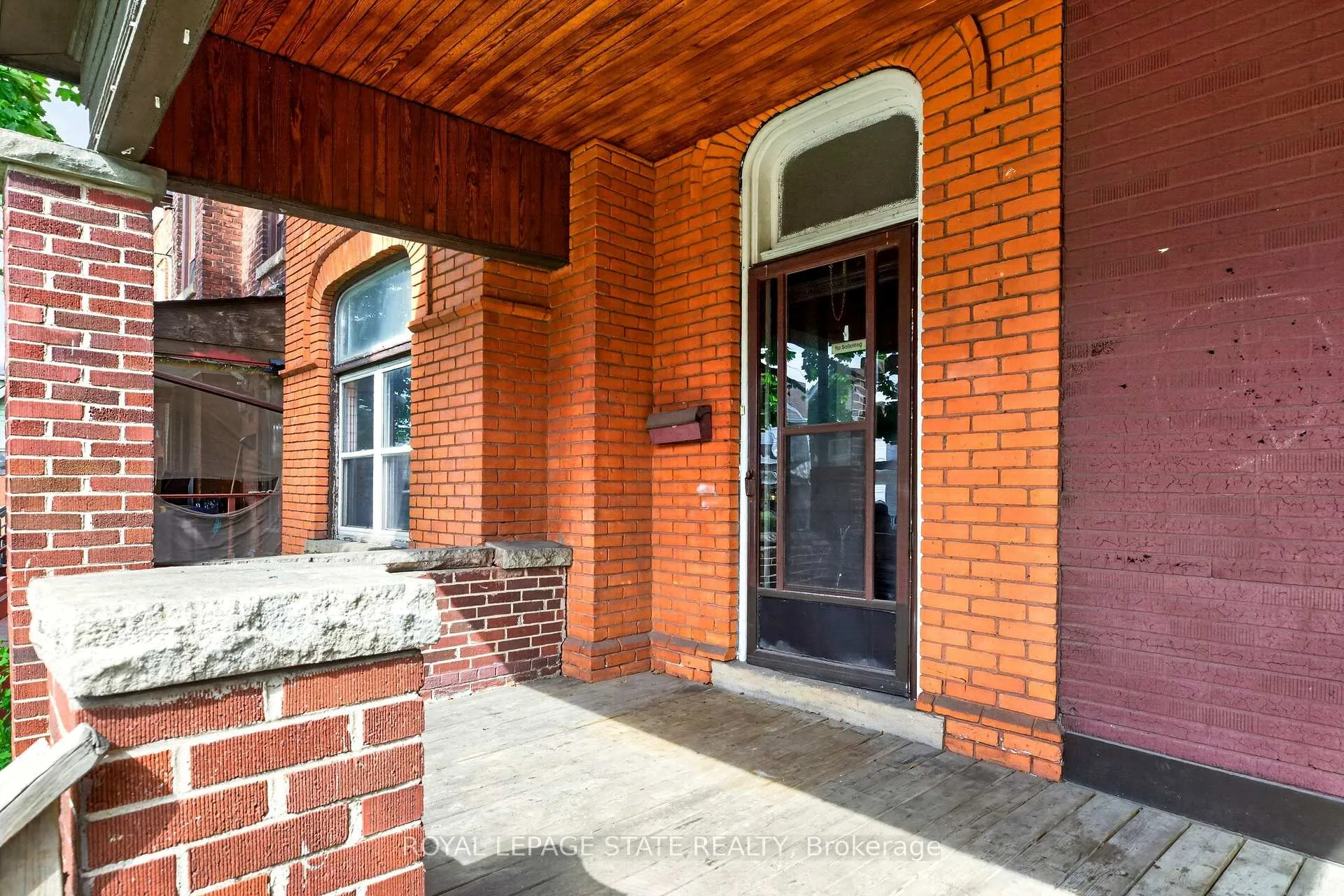 Photo 4 of 86 Sherman Avenue N, Hamilton, Gibson — HOMEH