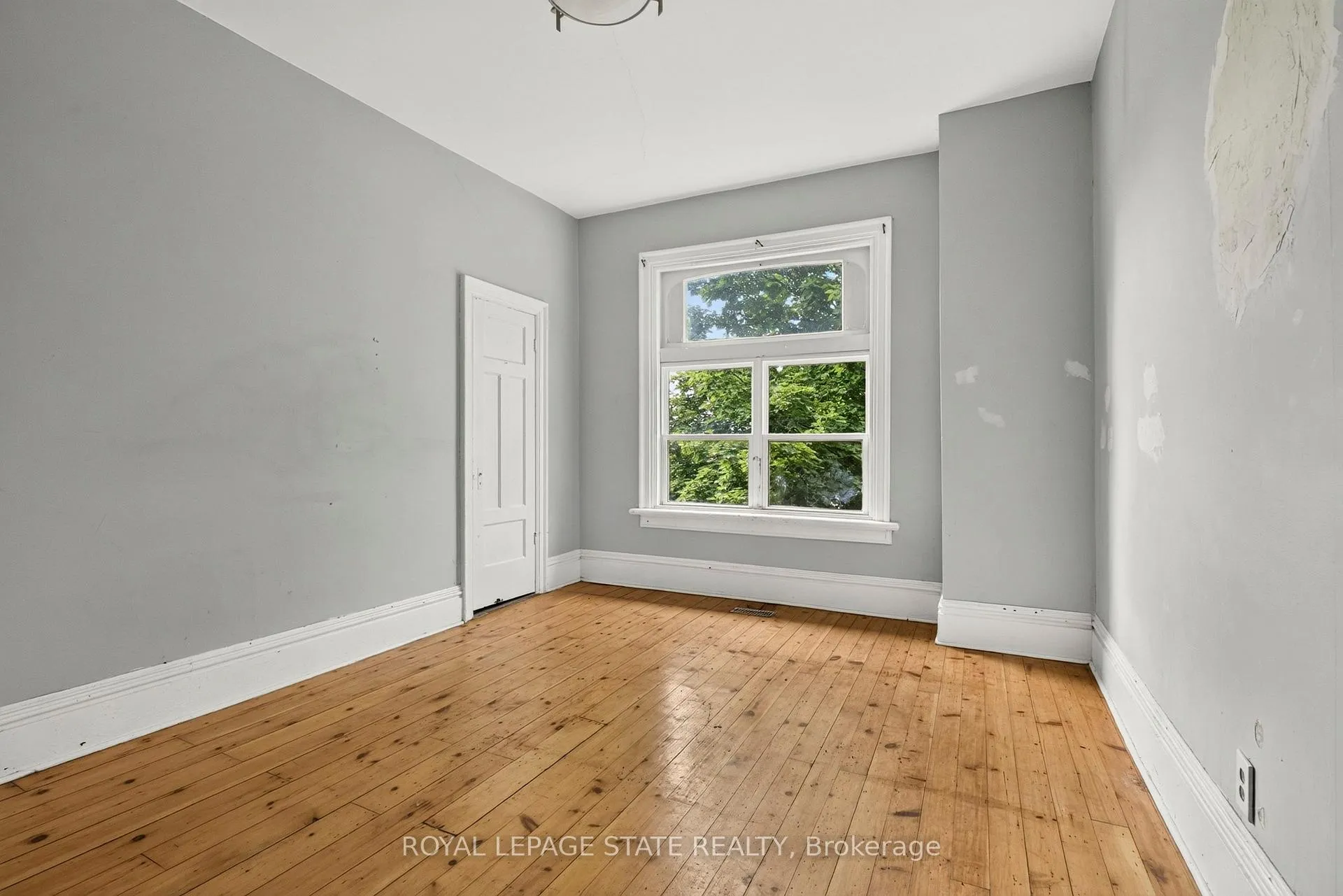 Photo 21 of 86 Sherman Avenue N, Hamilton, Gibson — HOMEH