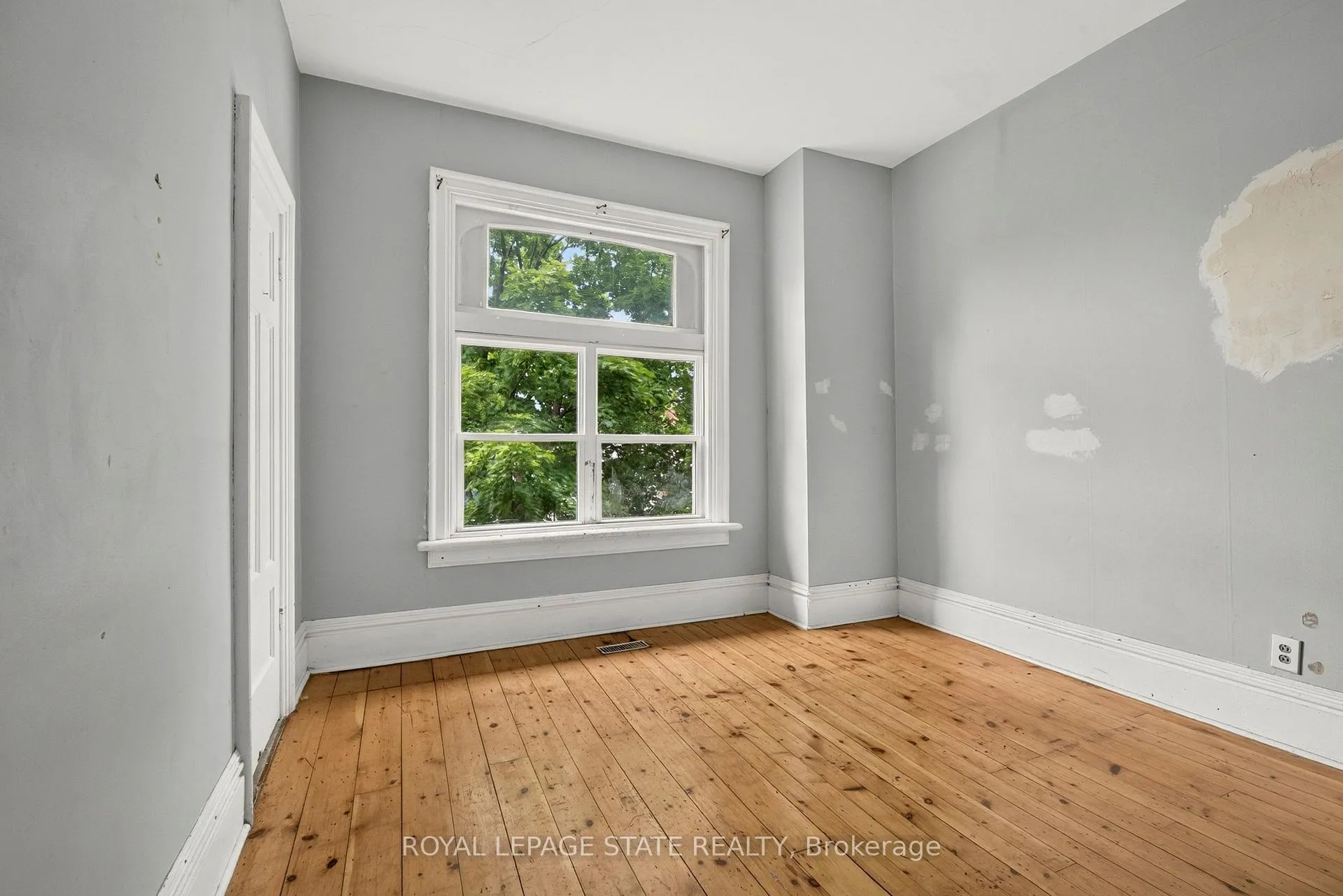 Photo 23 of 86 Sherman Avenue N, Hamilton, Gibson — HOMEH