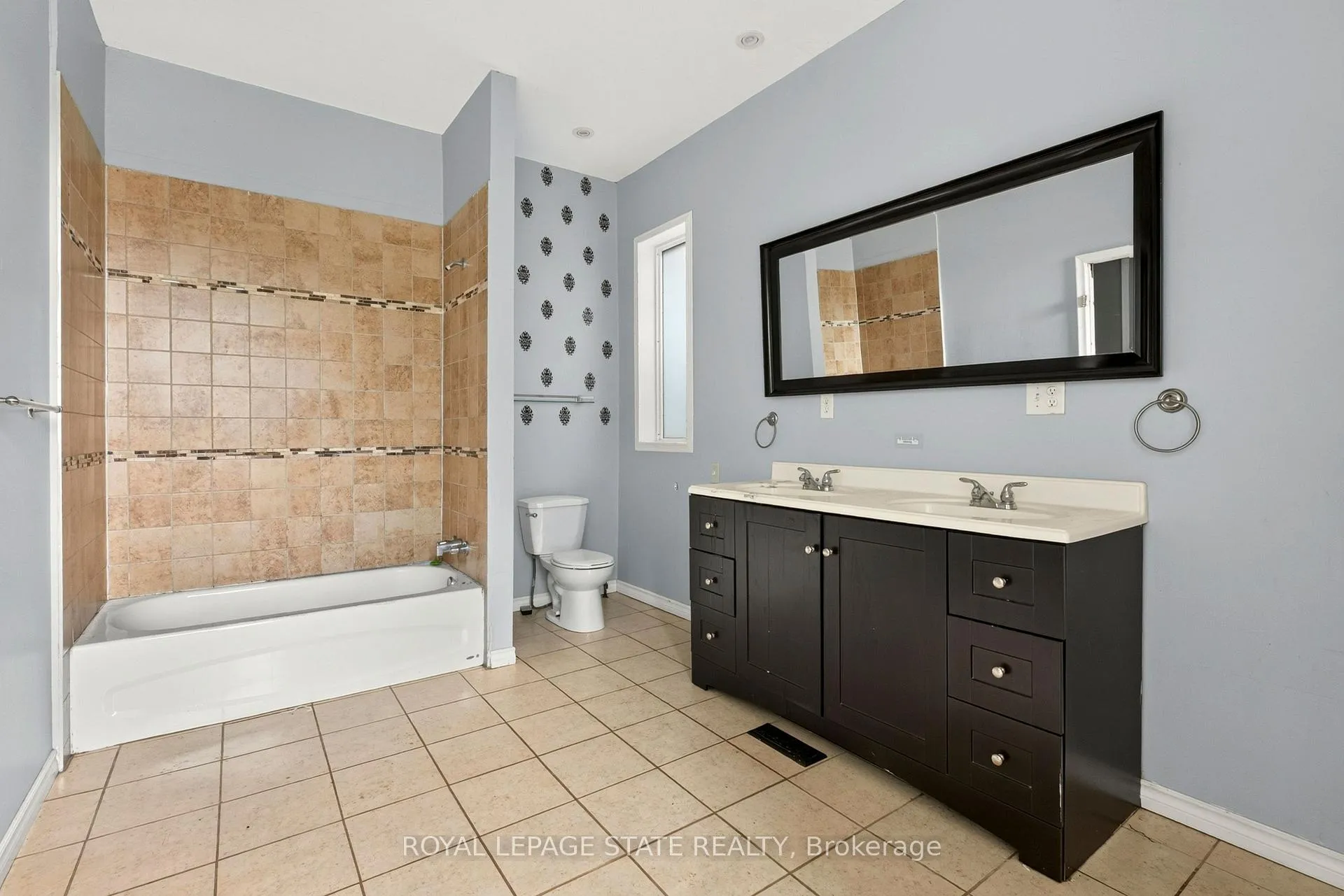 Photo 25 of 86 Sherman Avenue N, Hamilton, Gibson — HOMEH