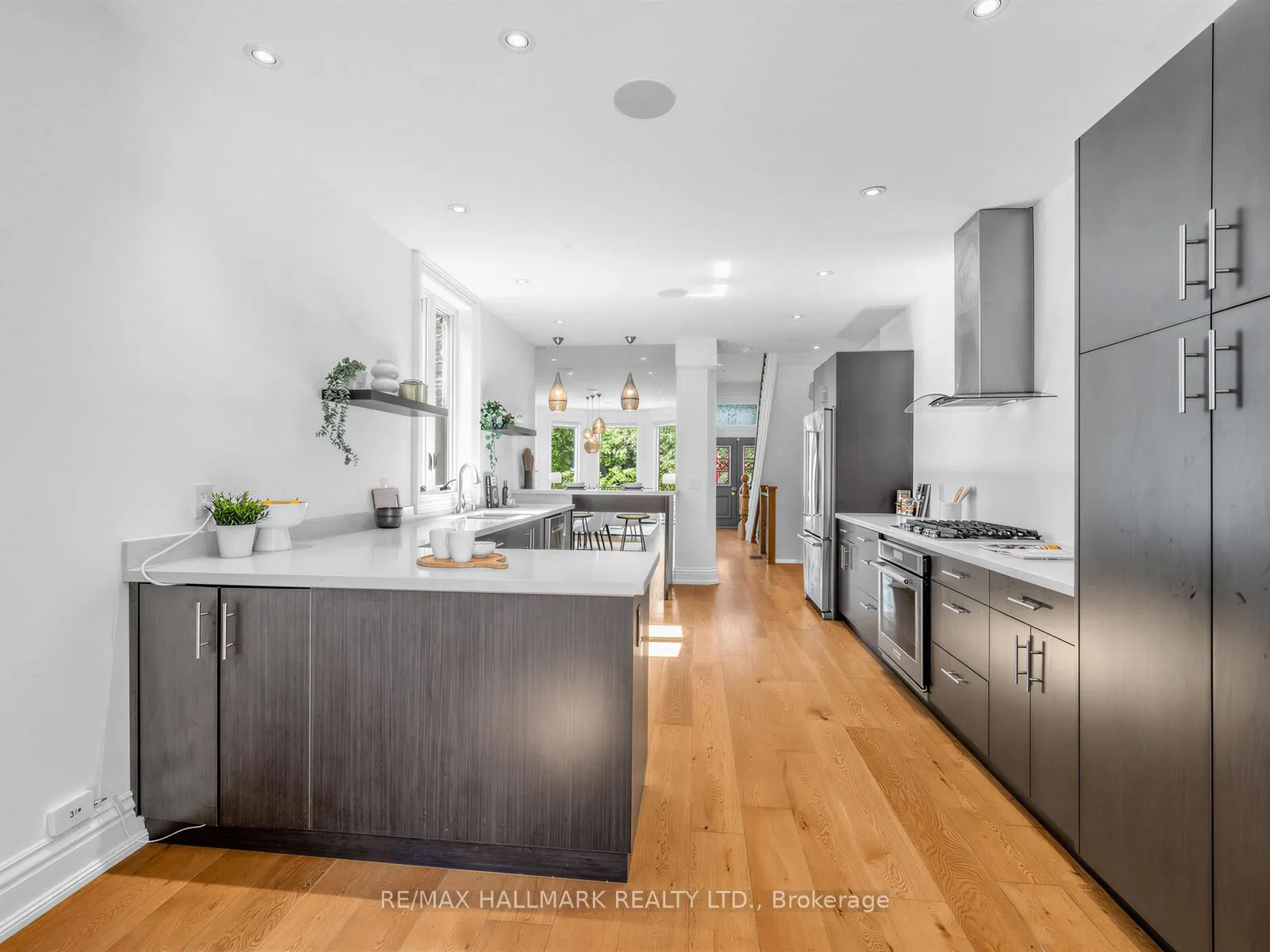 Photo 17 of 25 Grange Avenue, Toronto, Kensington-Chinatown — HOMEH