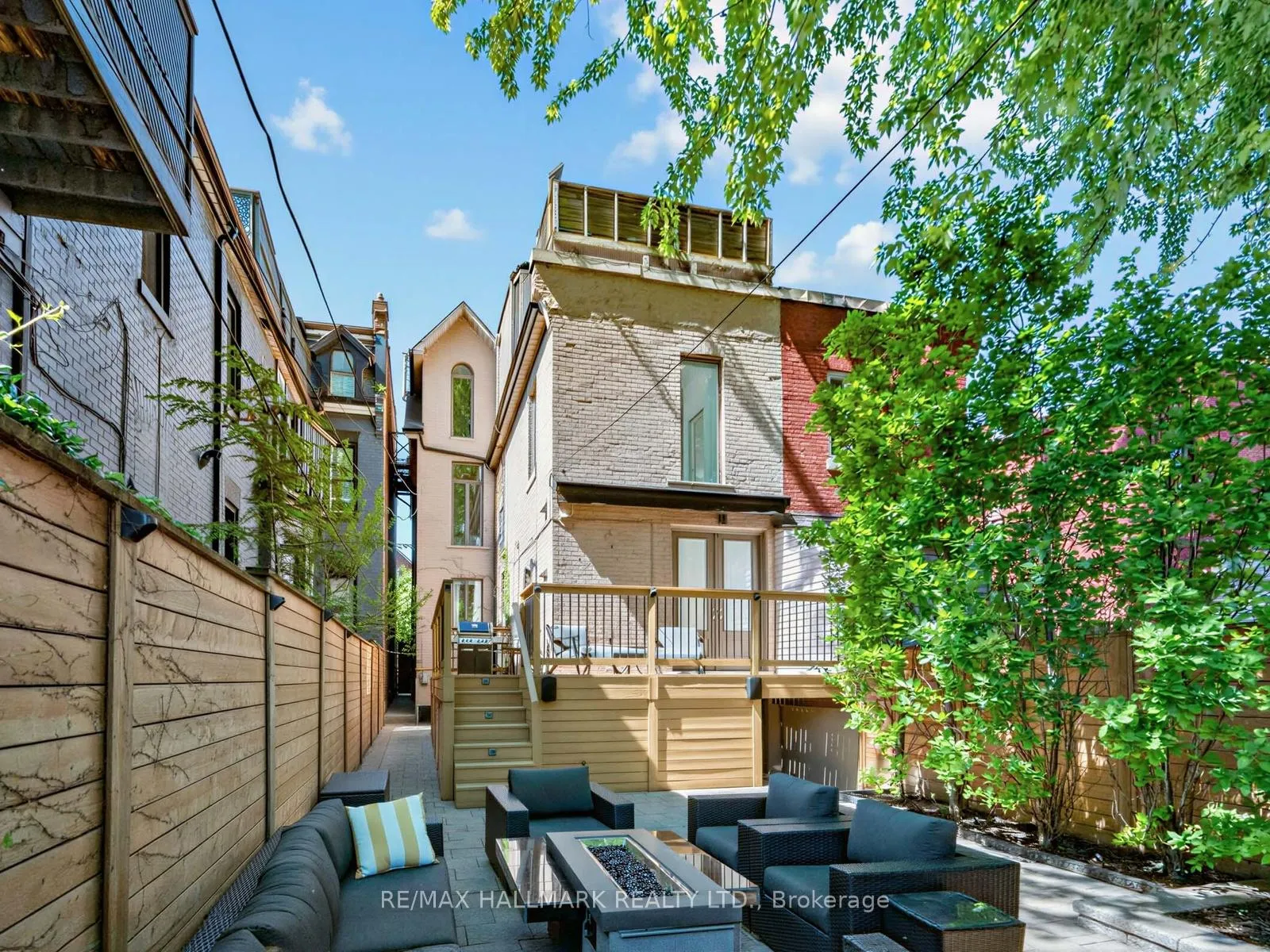 Photo 21 of 25 Grange Avenue, Toronto, Kensington-Chinatown — HOMEH