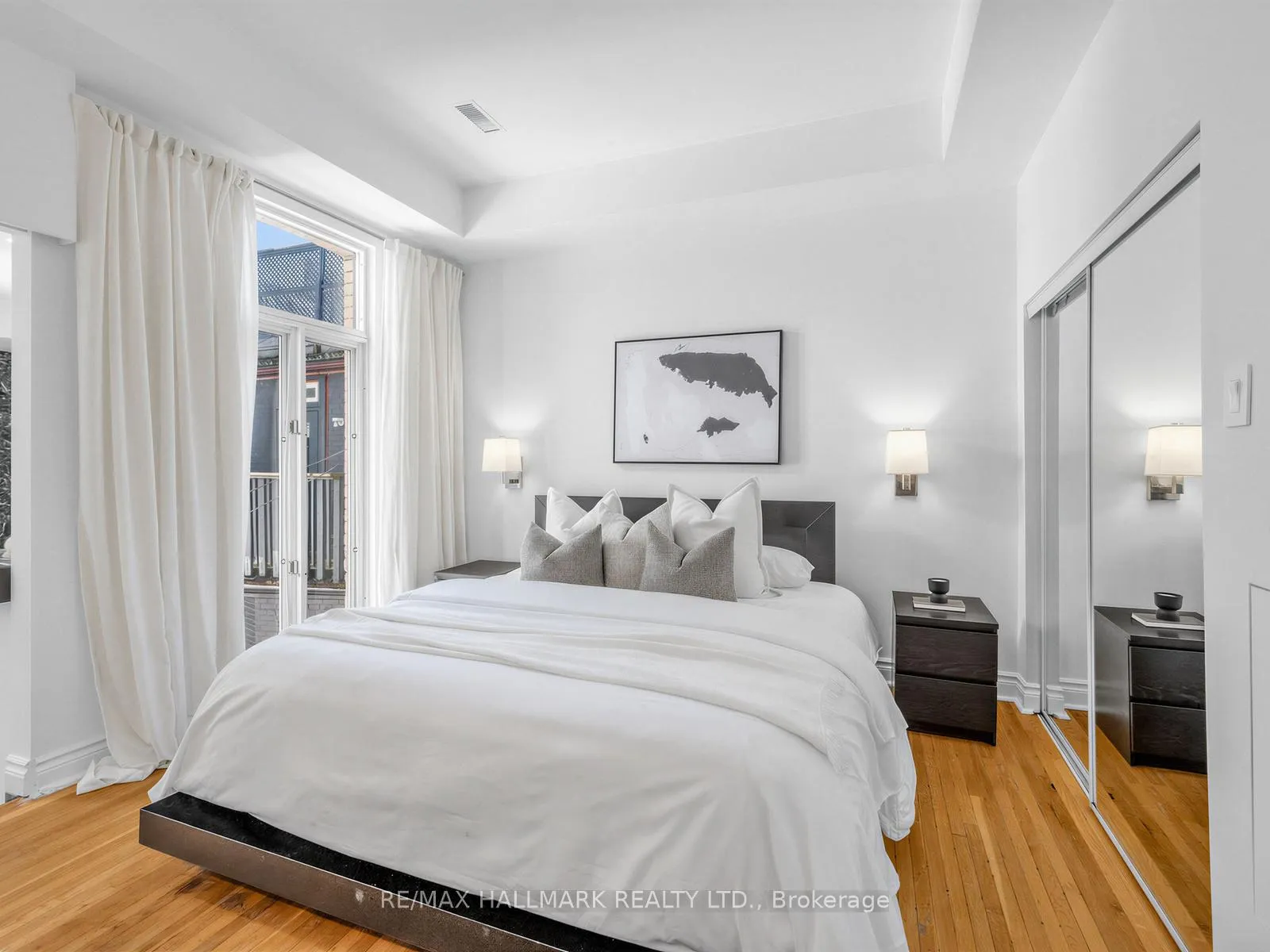 Photo 24 of 25 Grange Avenue, Toronto, Kensington-Chinatown — HOMEH