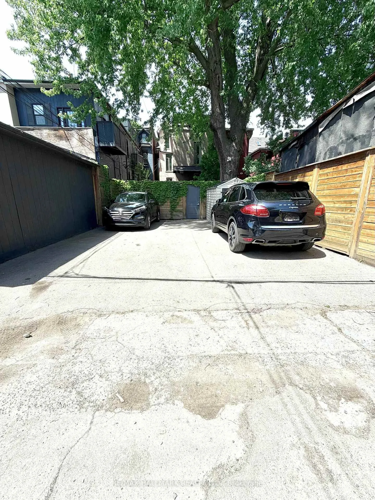 Photo 45 of 25 Grange Avenue, Toronto, Kensington-Chinatown — HOMEH