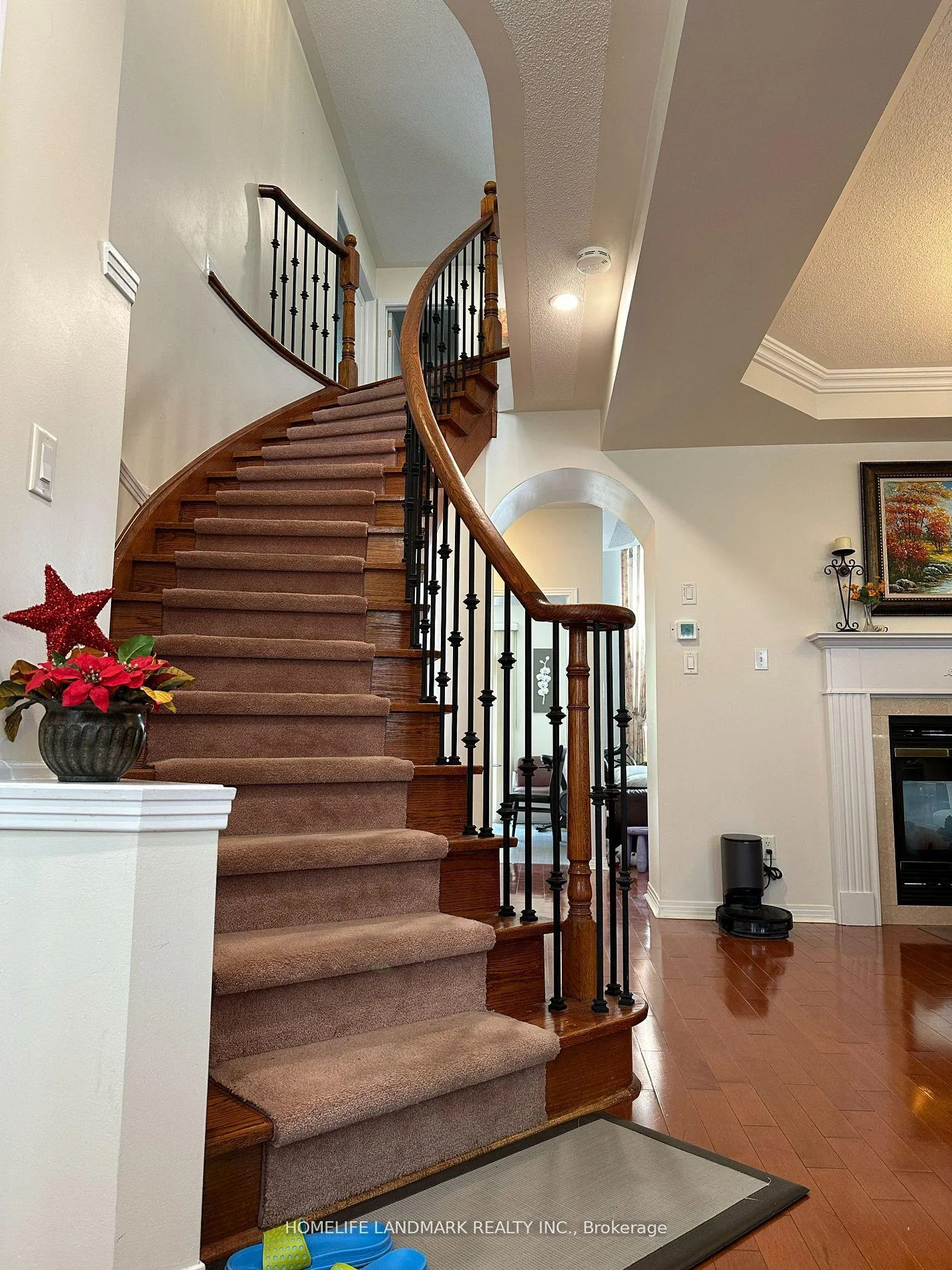 Photo 9 of 55 Moss Creek Boulevard E, Markham, Cachet — HOMEH