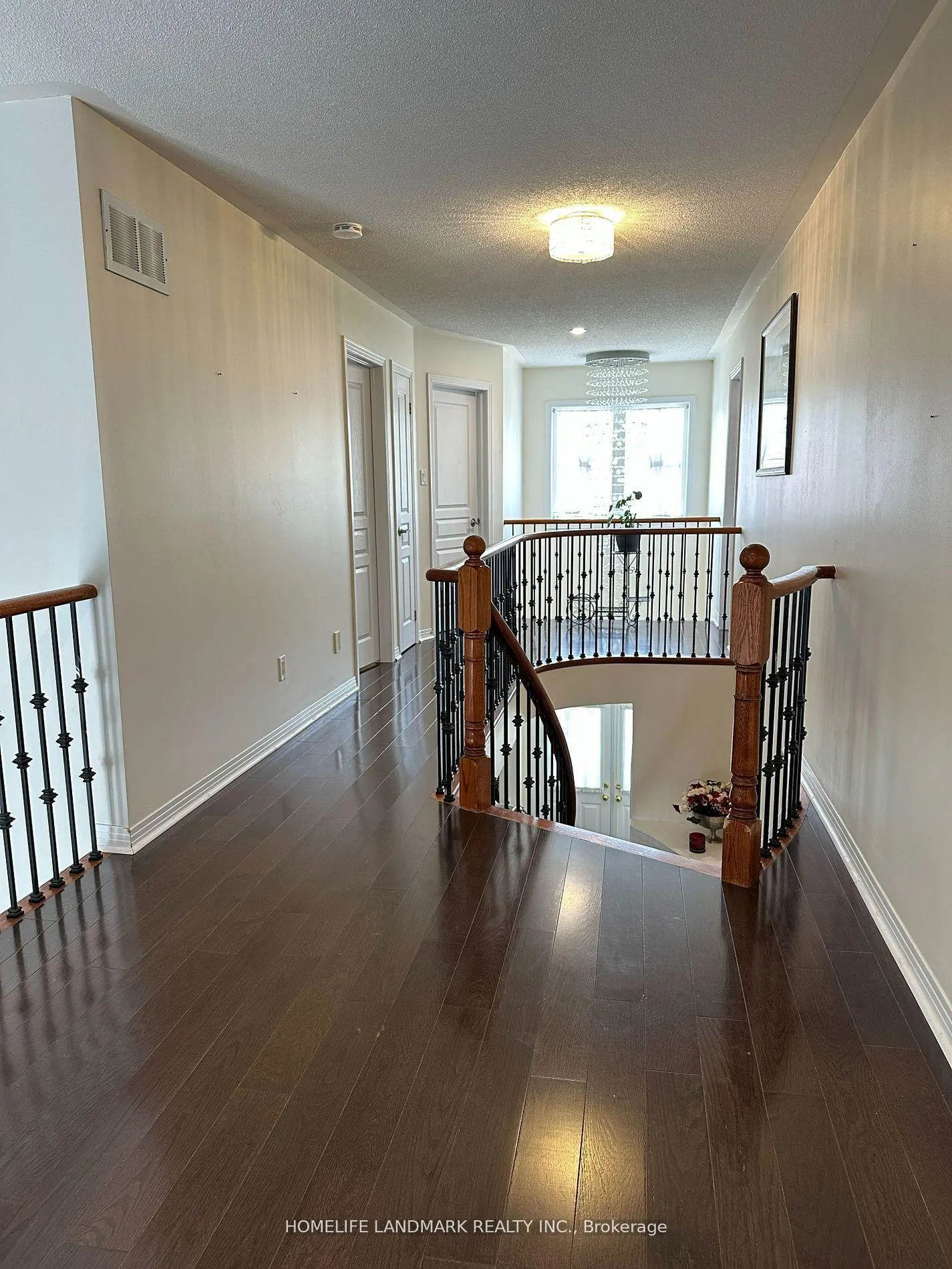 Photo 10 of 55 Moss Creek Boulevard E, Markham, Cachet — HOMEH