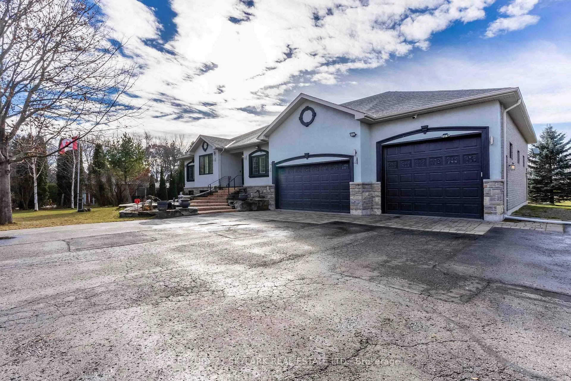 Photo 4 of 18200 Mountainview Road, Caledon, Rural Caledon — HOMEH