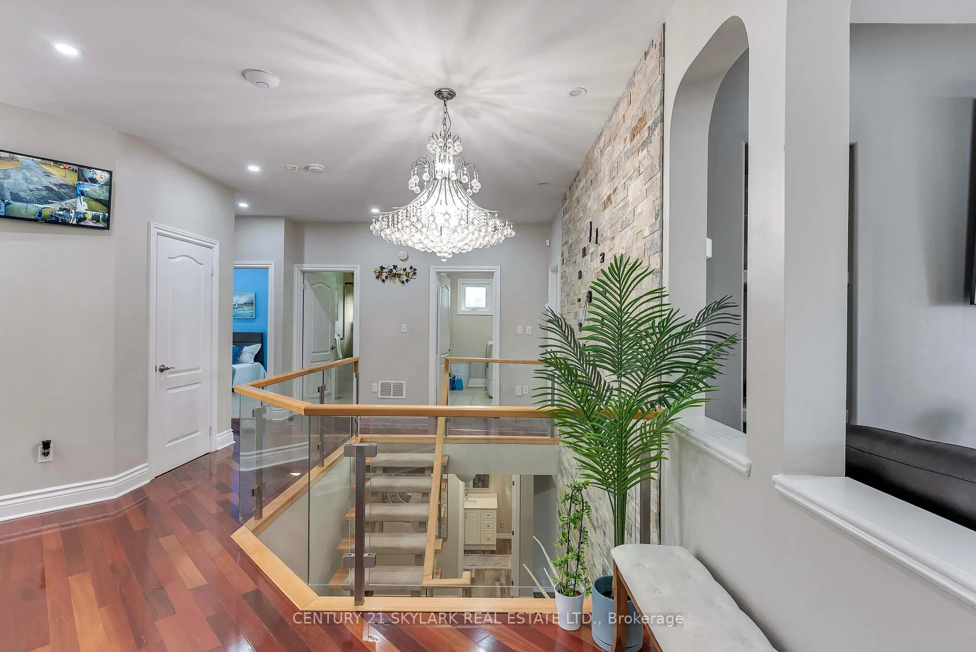 Photo 15 of 18200 Mountainview Road, Caledon, Rural Caledon — HOMEH