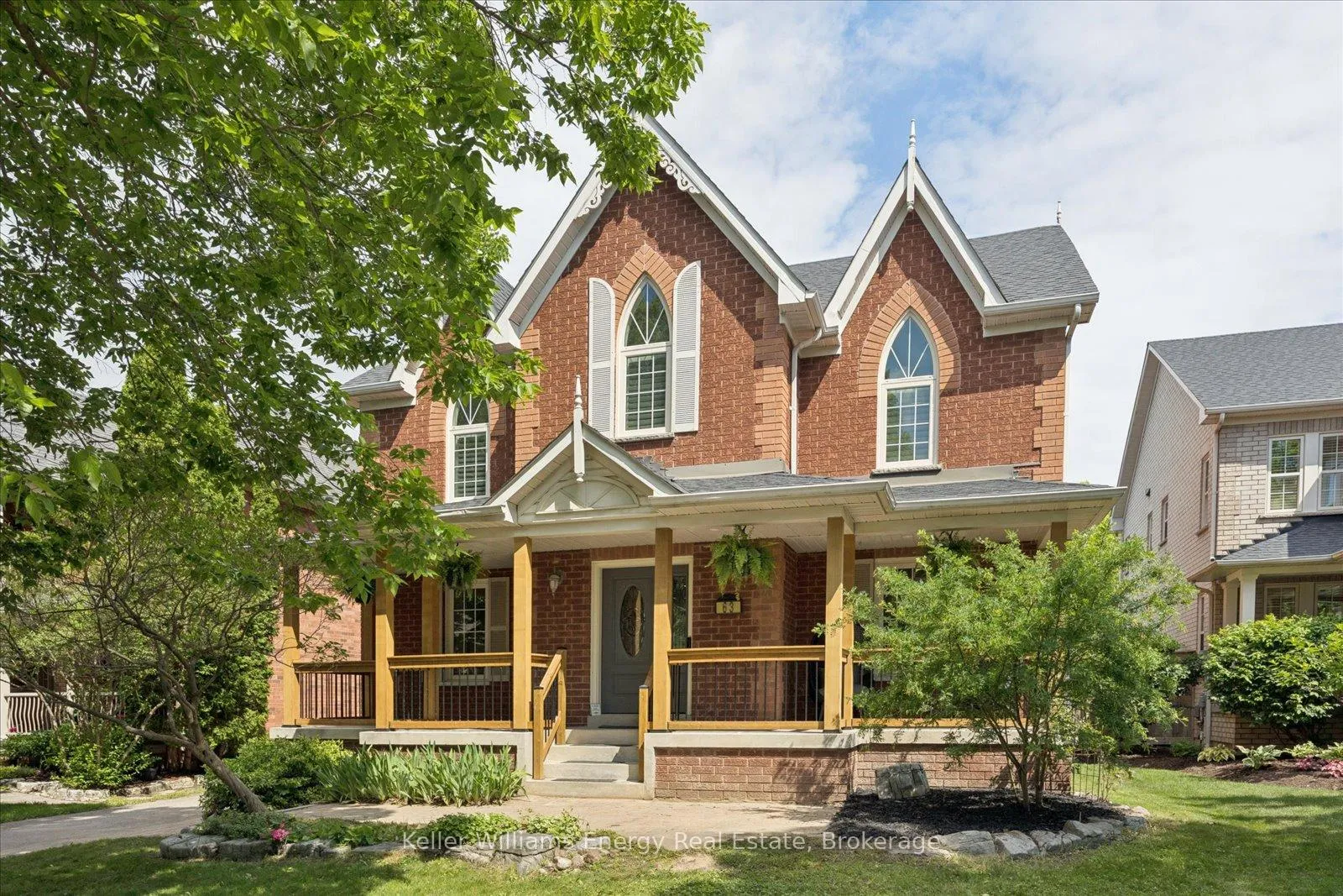 Photo 2 of 63 McBeth Place, Whitby, Brooklin — HOMEH