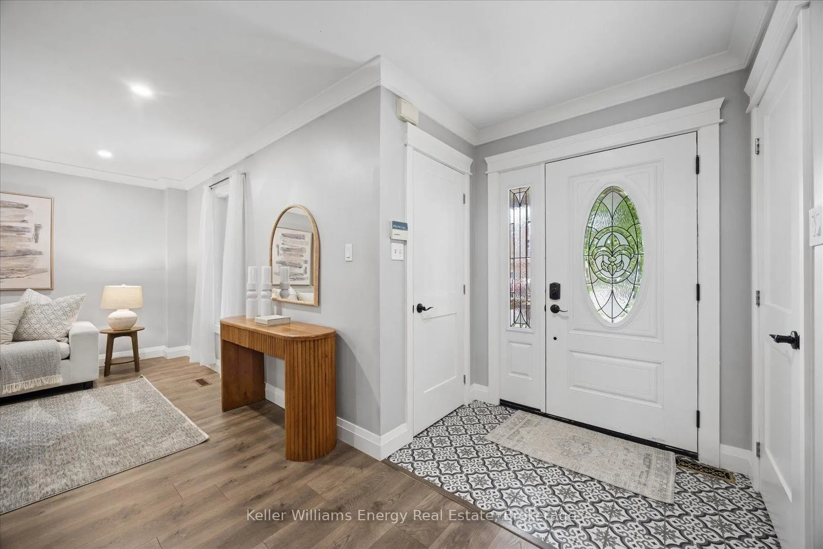 Photo 6 of 63 McBeth Place, Whitby, Brooklin — HOMEH