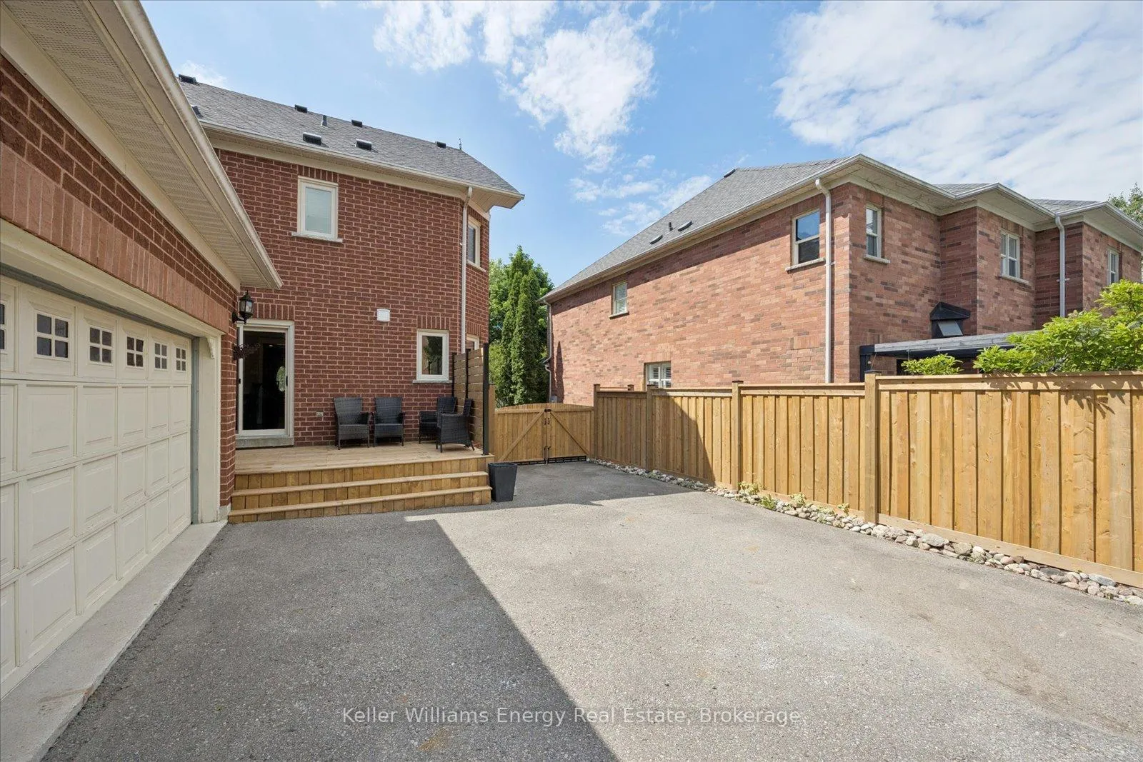 Photo 45 of 63 McBeth Place, Whitby, Brooklin — HOMEH