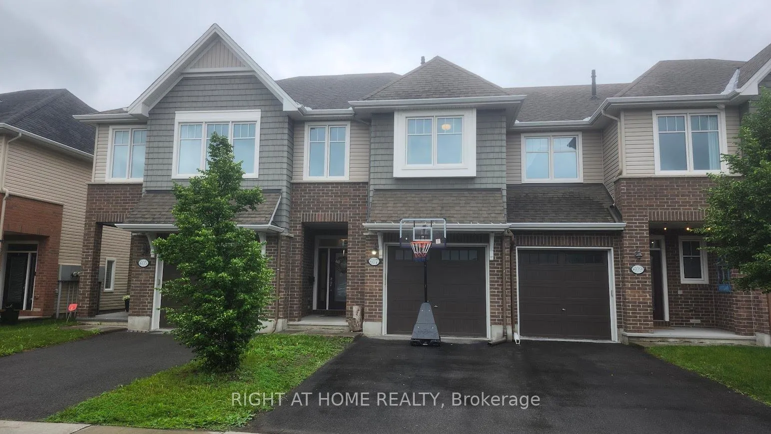 Photo 1 of 607 Egret Way, Ottawa, Barrhaven - Half Moon Bay — HOMEH