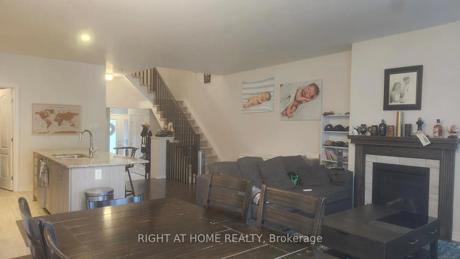 Photo 3 of 607 Egret Way, Ottawa, Barrhaven - Half Moon Bay — HOMEH