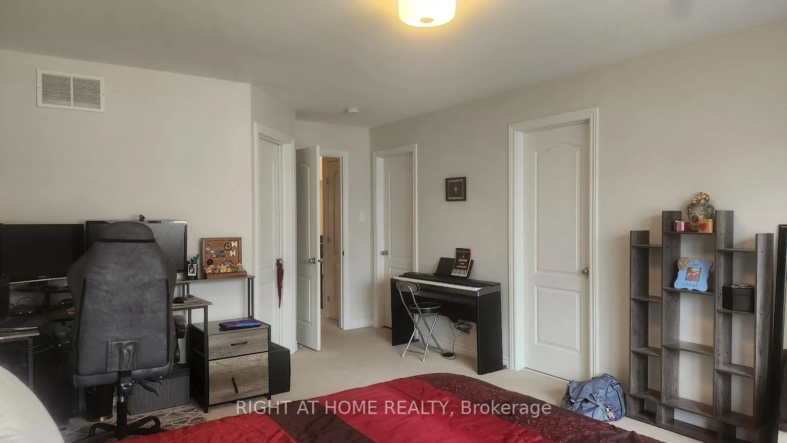 Photo 10 of 607 Egret Way, Ottawa, Barrhaven - Half Moon Bay — HOMEH