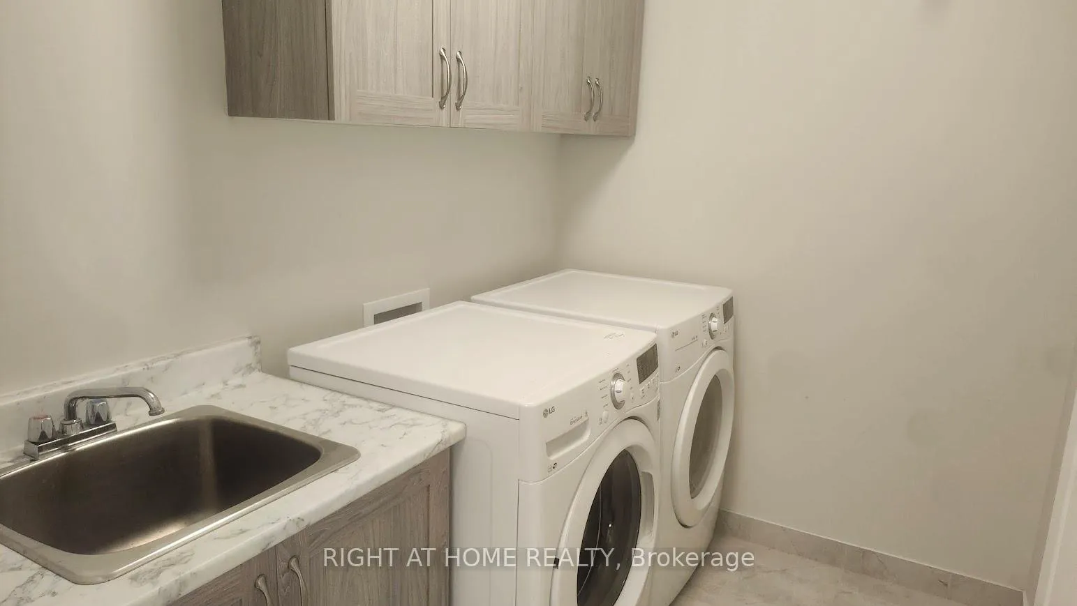 Photo 19 of 607 Egret Way, Ottawa, Barrhaven - Half Moon Bay — HOMEH