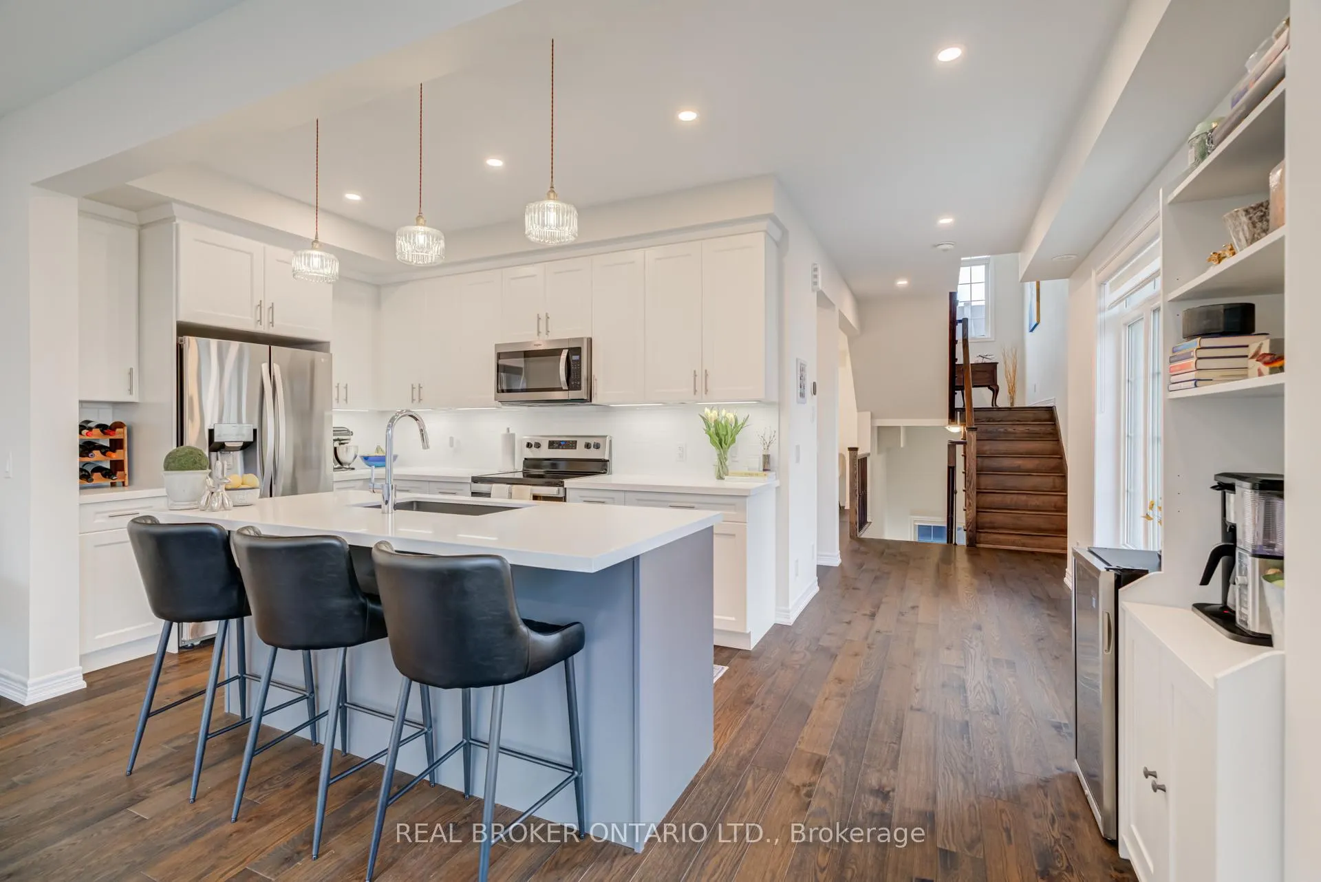 Photo 10 of 12 Icemaker Way, Whitby, Rural Whitby — HOMEH