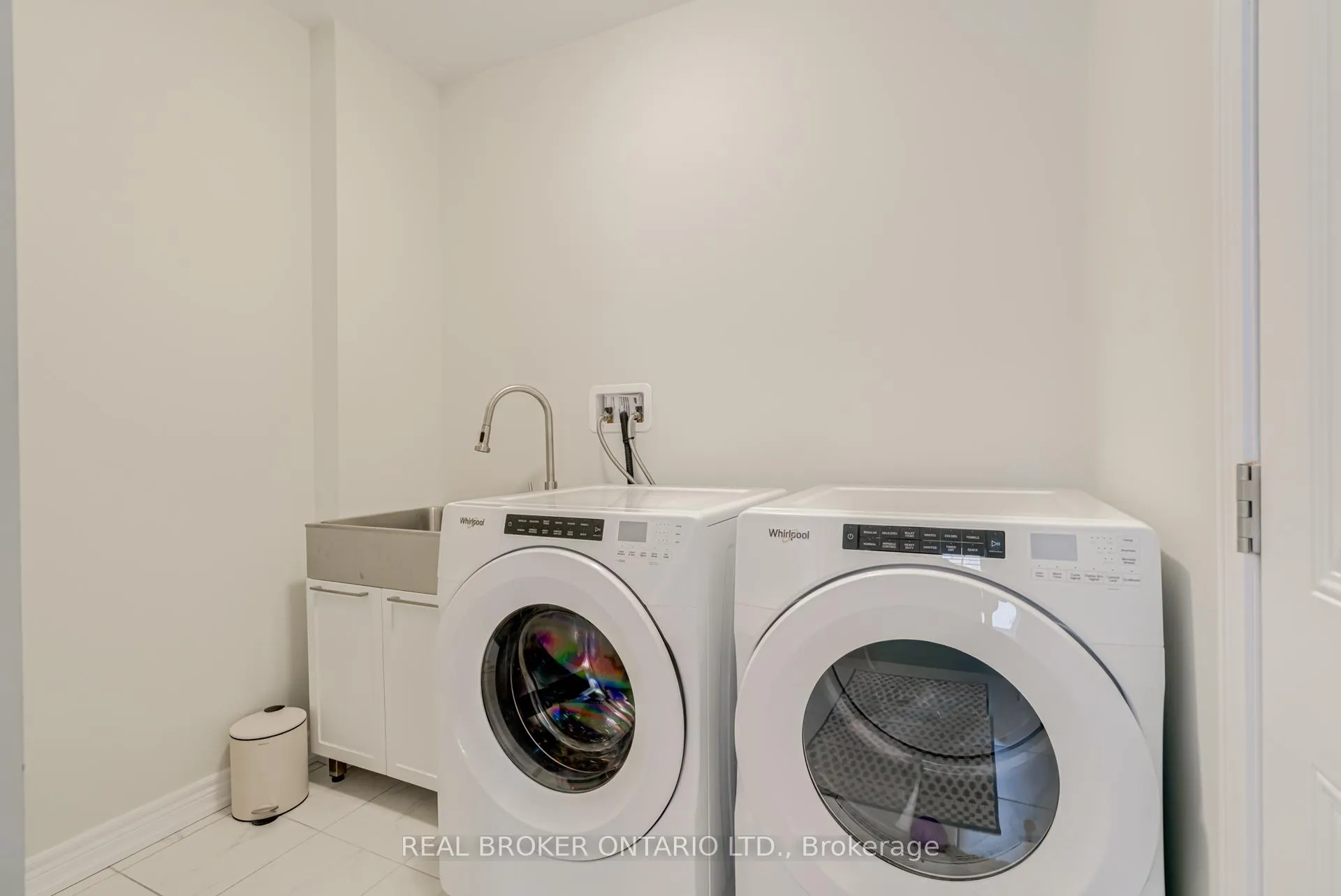 Photo 40 of 12 Icemaker Way, Whitby, Rural Whitby — HOMEH