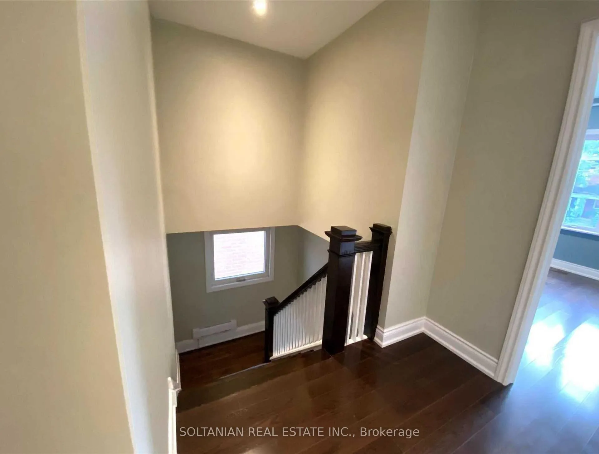 Photo 27 of 137 Colin Avenue, Toronto, Yonge-Eglinton — HOMEH
