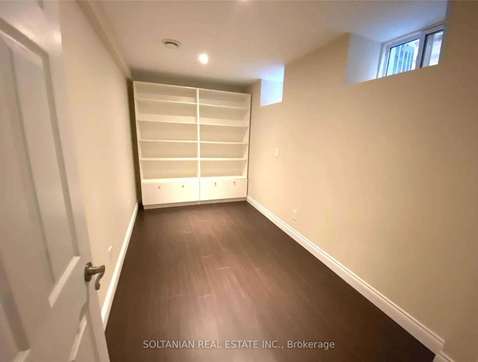 Photo 30 of 137 Colin Avenue, Toronto, Yonge-Eglinton — HOMEH