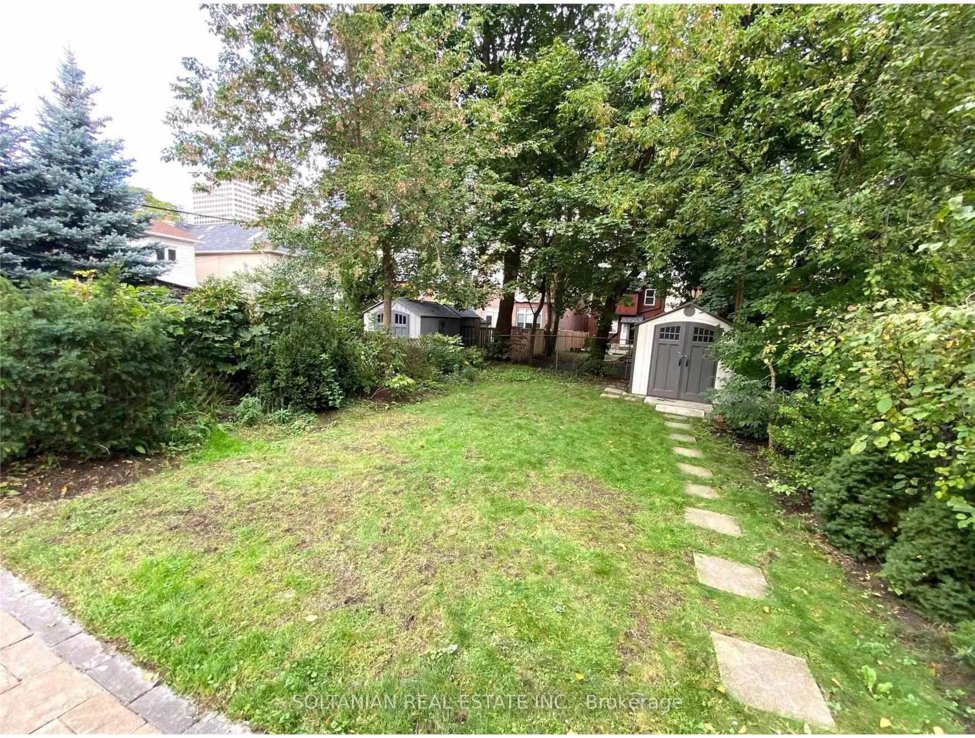 Photo 35 of 137 Colin Avenue, Toronto, Yonge-Eglinton — HOMEH