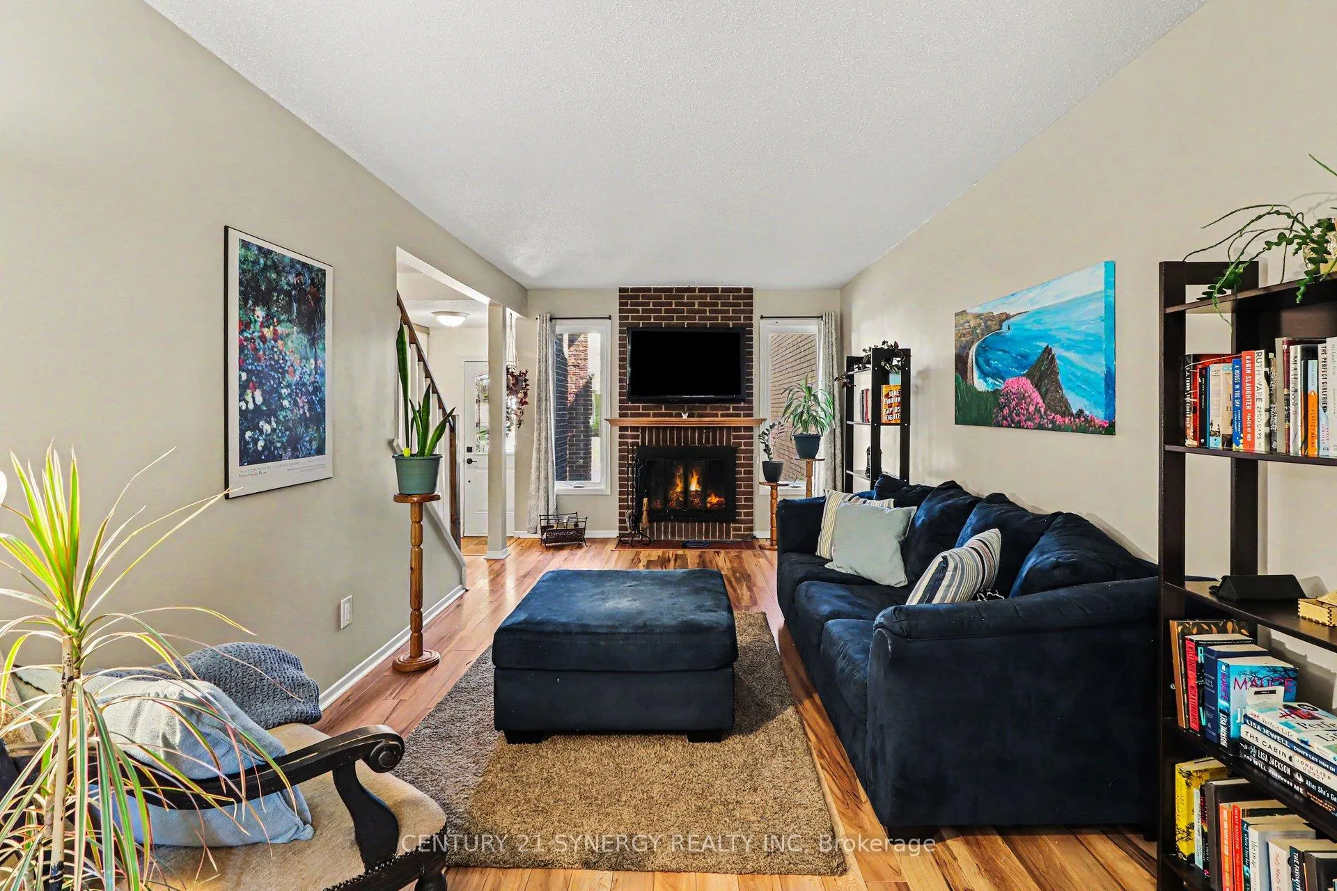 Photo 9 of 1082 Taffy Lane, Ottawa, Convent Glen North — HOMEH