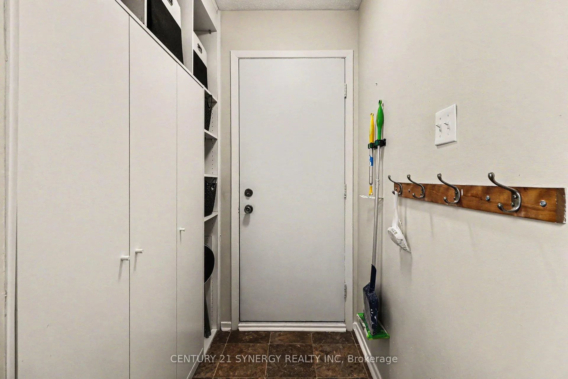 Photo 15 of 1082 Taffy Lane, Ottawa, Convent Glen North — HOMEH