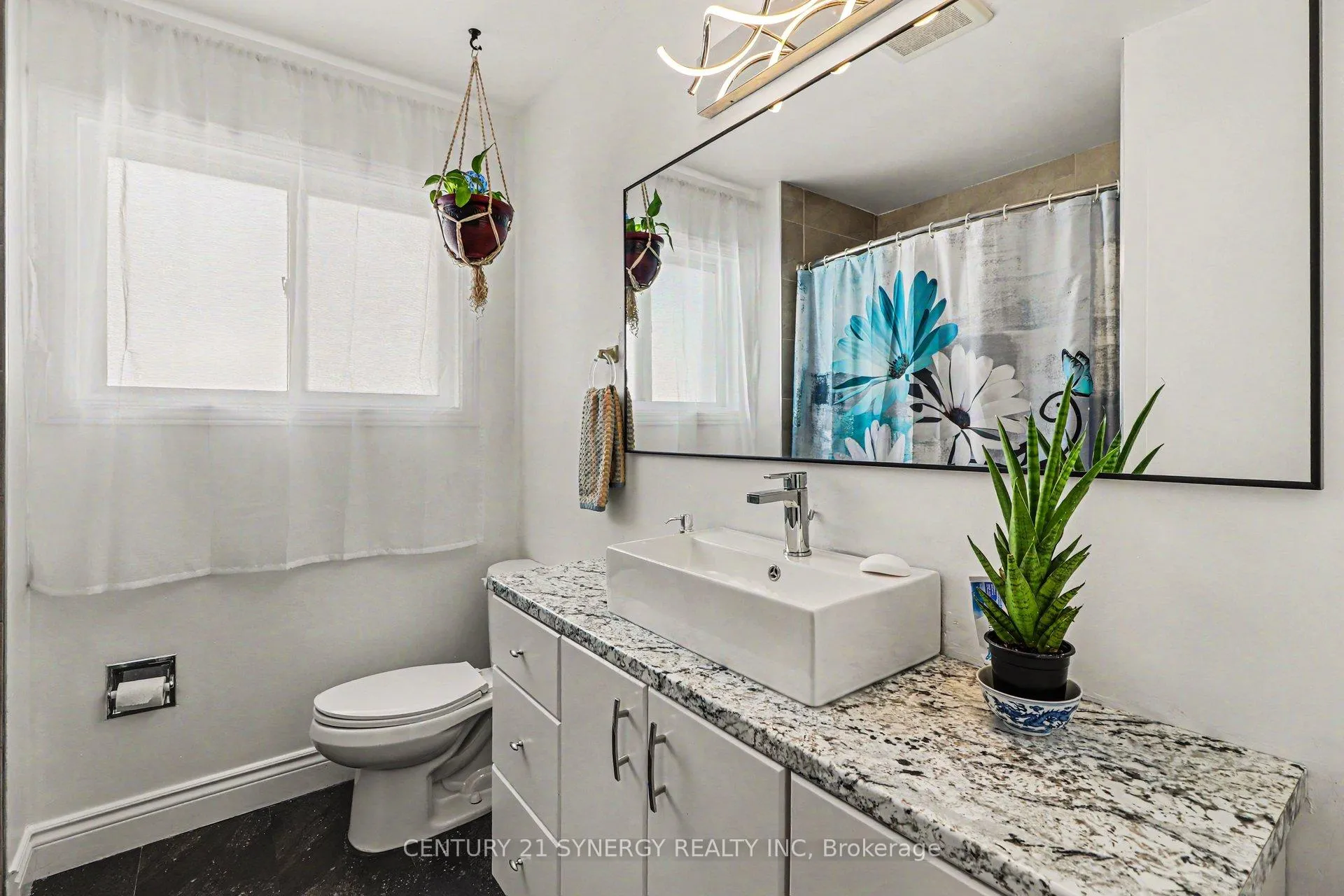 Photo 22 of 1082 Taffy Lane, Ottawa, Convent Glen North — HOMEH