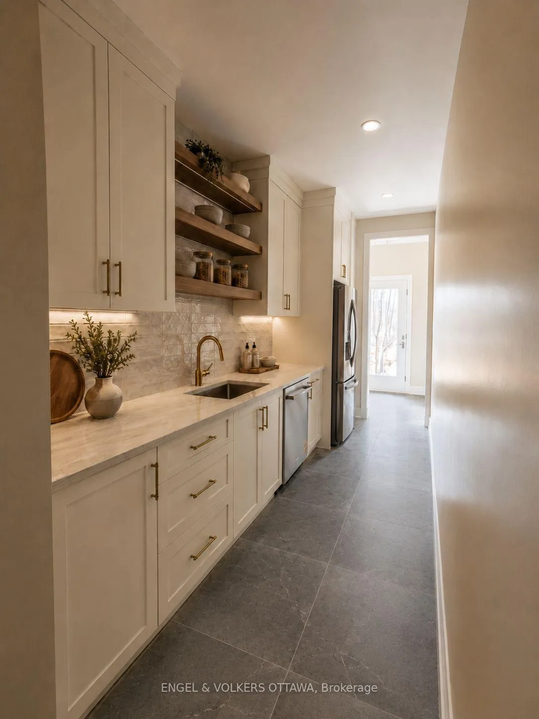 Photo 4 of 38 Synergy Way, Ottawa, Kanata - Kanata (North West) — HOMEH