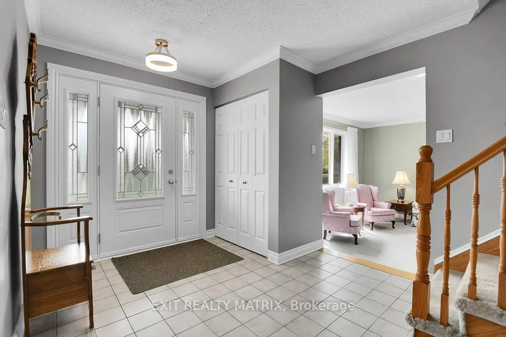 Photo 5 of 1340 Cuthbert Way, Ottawa, Greely — HOMEH