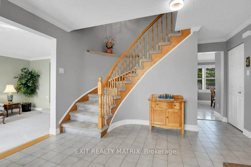 Photo 6 of 1340 Cuthbert Way, Ottawa, Greely — HOMEH