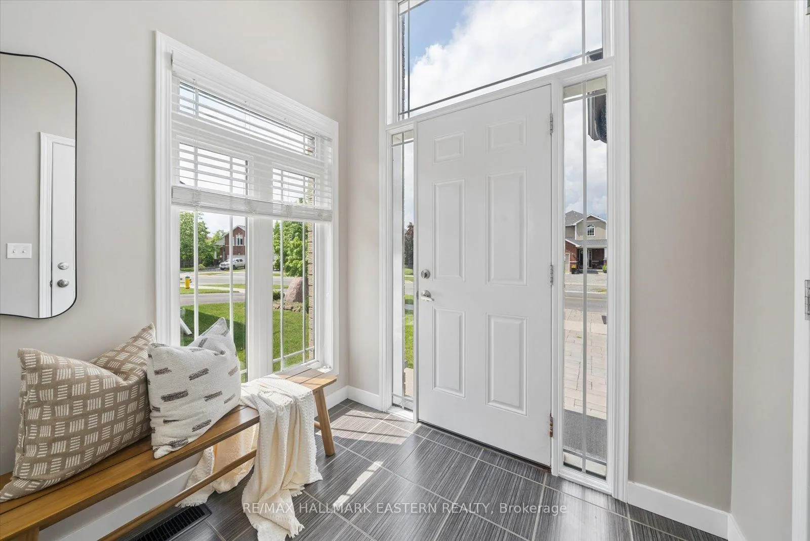 Photo 5 of 2510 Cunningham Boulevard, Peterborough, Ashburnham Ward 4 — HOMEH