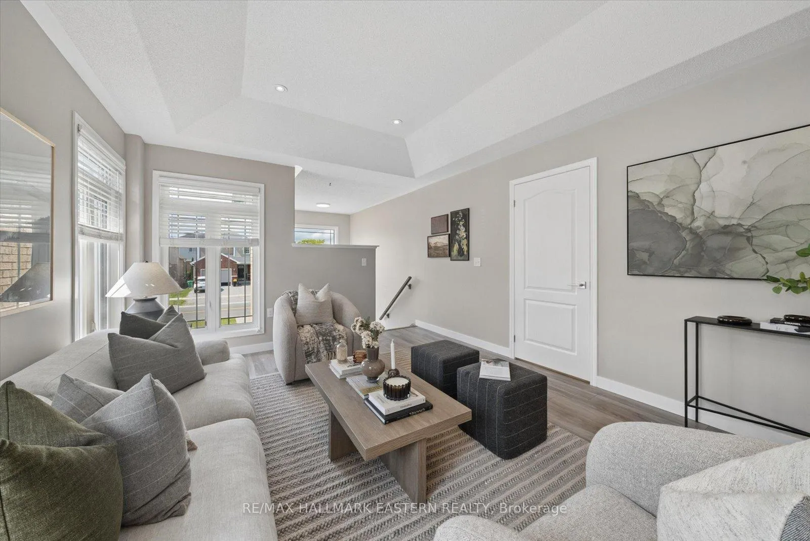 Photo 7 of 2510 Cunningham Boulevard, Peterborough, Ashburnham Ward 4 — HOMEH